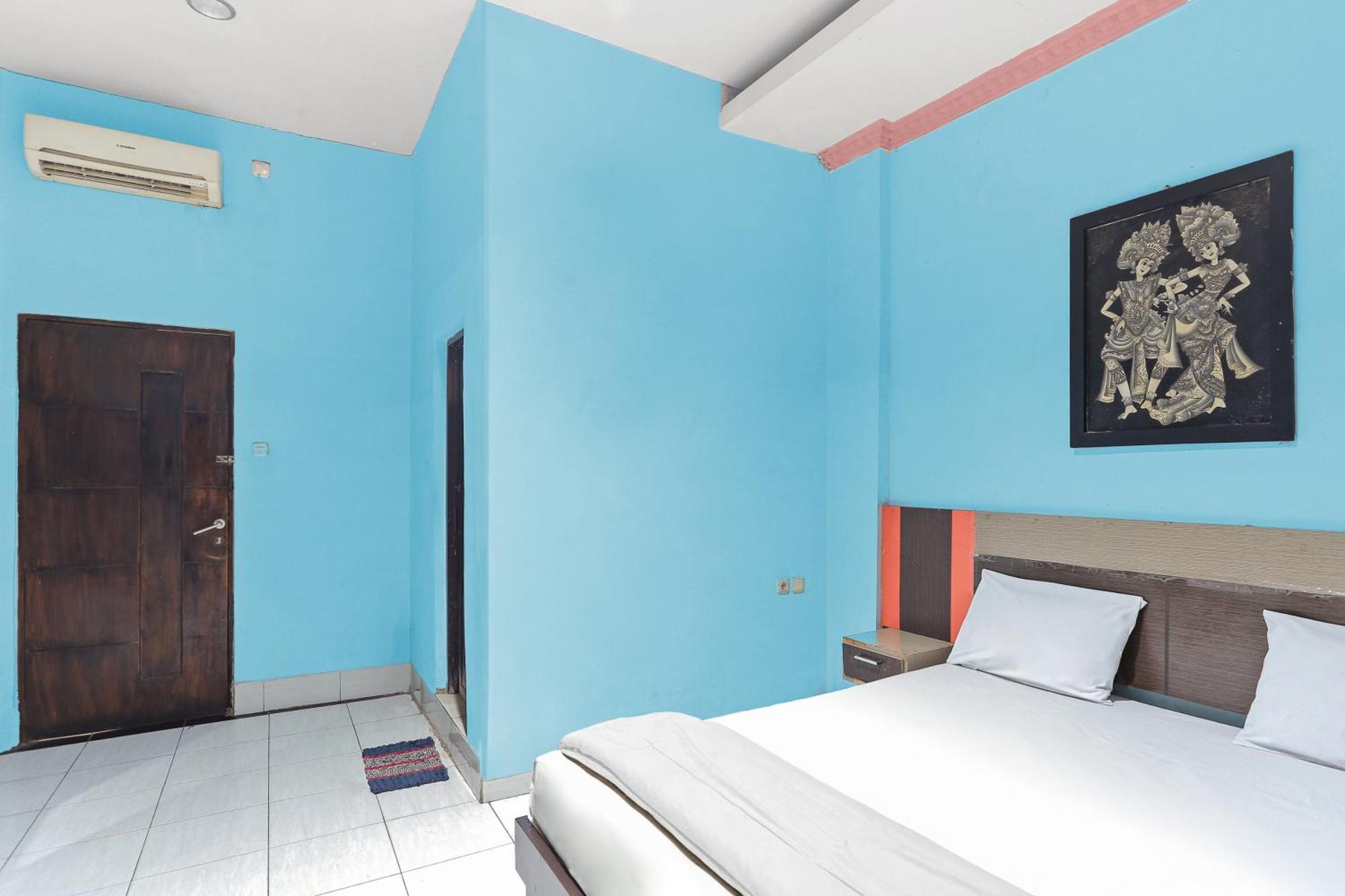 Oyo 93046 Hotel Fortuna Parepare Buitenkant foto